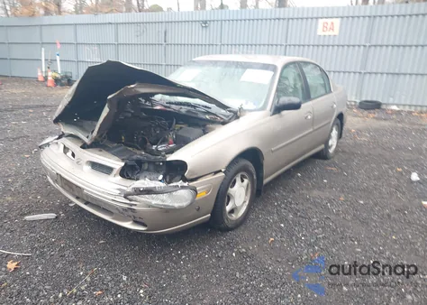 1998 Oldsmobile Cutlass Gls z USA, uszkodzony, nr VIN 1G3NG52M5W6307068